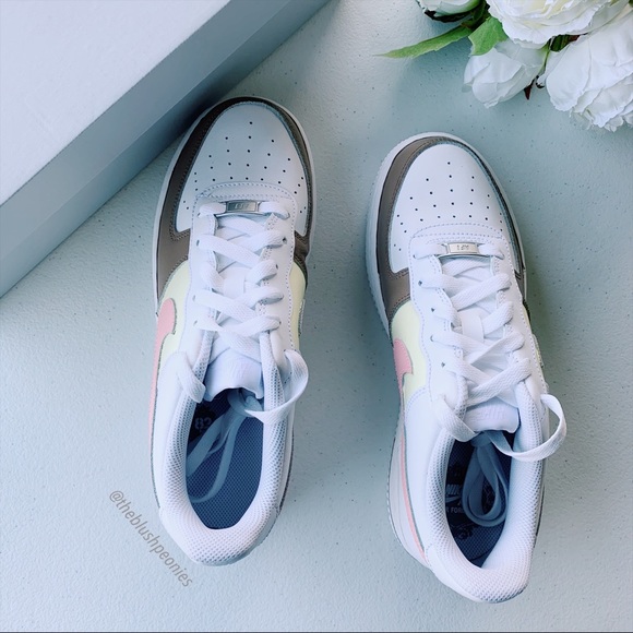 Nike Custom Air Force 1 NWT - Picture 12 of 13